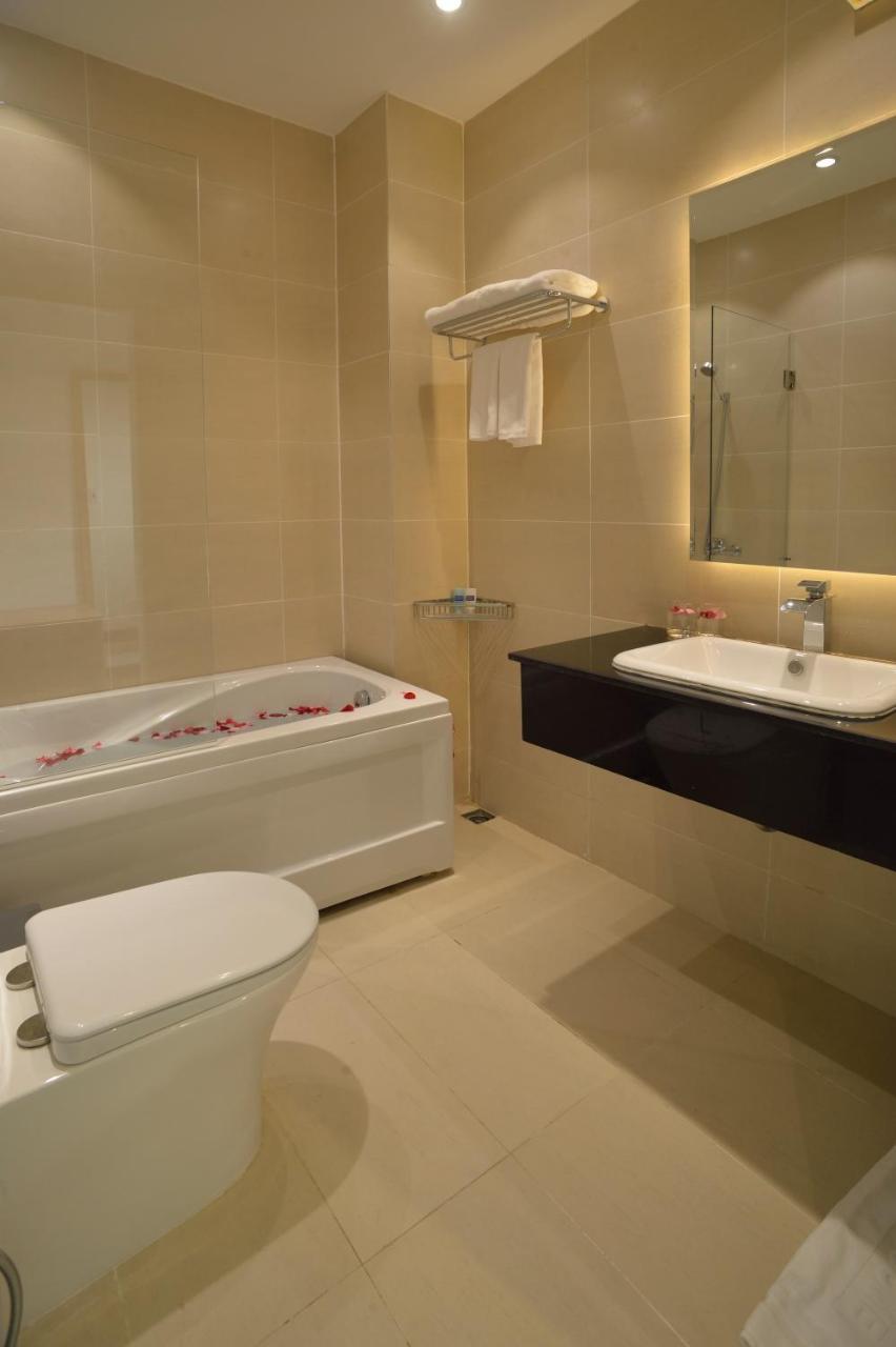 Pandora Saigon Hotel Ho Chi Minh City Exterior photo